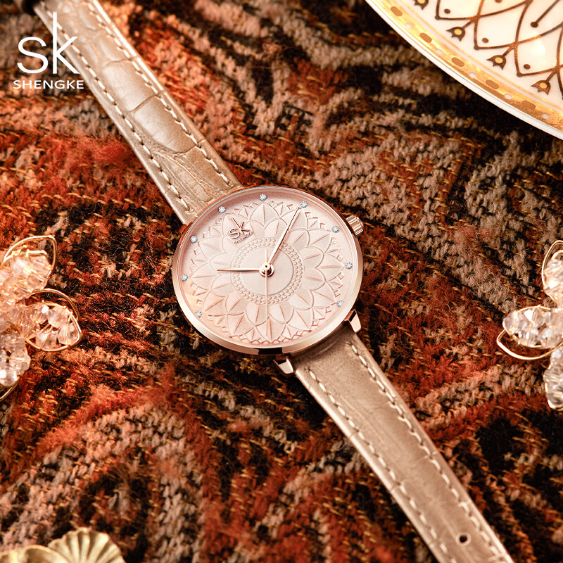 Vrouwen Horloges Luxe Diamant Bloemen Oppervlak Quartz Horloges Voor Vrouwen Lederen Dunne Grote Sport Wijzerplaat Horloge Dames Reloj Mujer