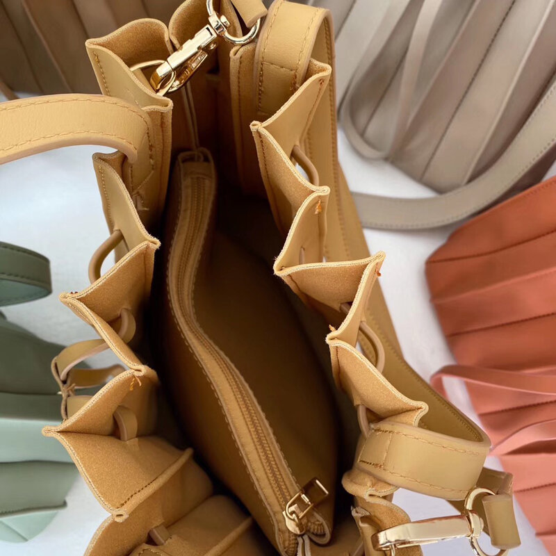 2020 새로운 단색 여성 Pleated 가방 여성 Drawstring 작은 핸드백 오르간 디자이너 세련 된 가방 세트 일본 숙 녀 어깨 가방