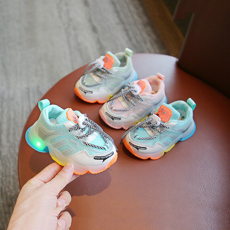 Zapatillas deportivas para niños y niñas, zapatos de malla transpirables con arcoíris, ligeros para correr, con luces Led