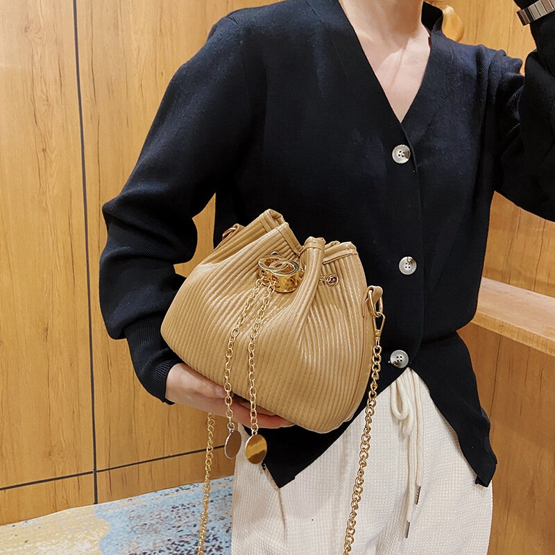 Luksusowy projektant torebki dla kobiet 2021 skórzana torba moda plisowana wiadro łańcucha kobiet torba torebka na ramię na imprezę kobieta