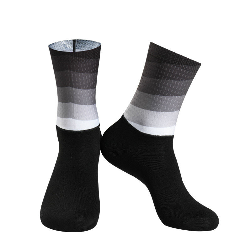 New Bike Gradient Color Anti Slip Cycling Socks Men Women Integral Moulding High-tech Bicycle Running Socks Calcetines Ciclismo