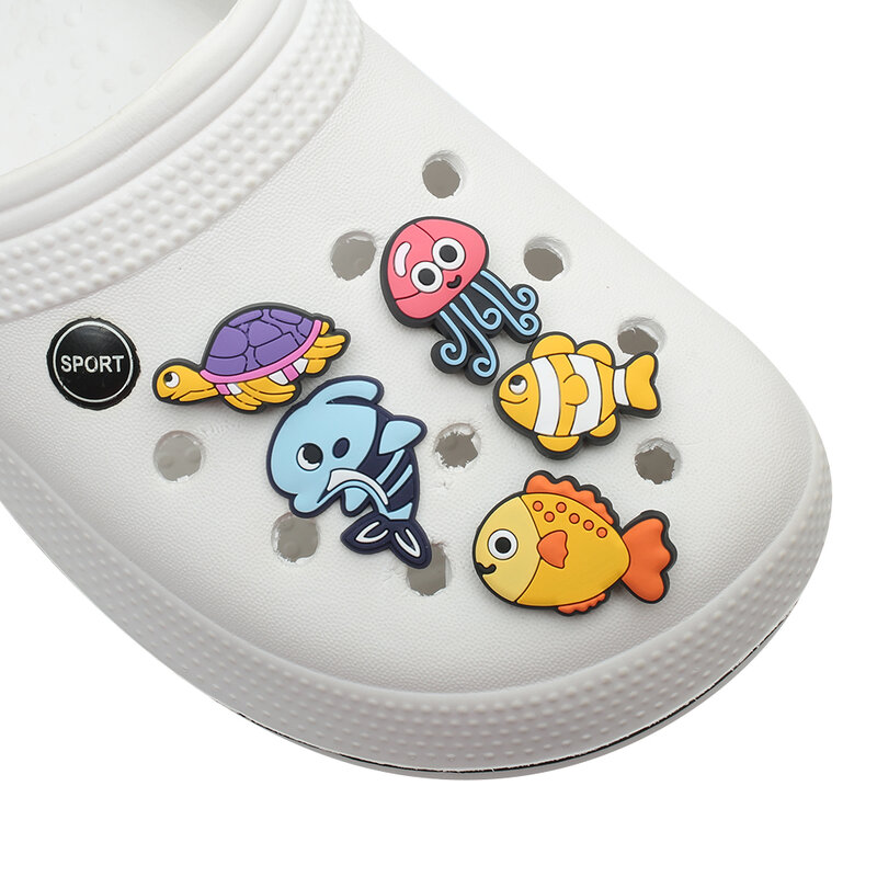 New product 1pc shoe decoration/croc animal shoe charms/shoe accessories for clogs kids school gift fit wristband croc jibz