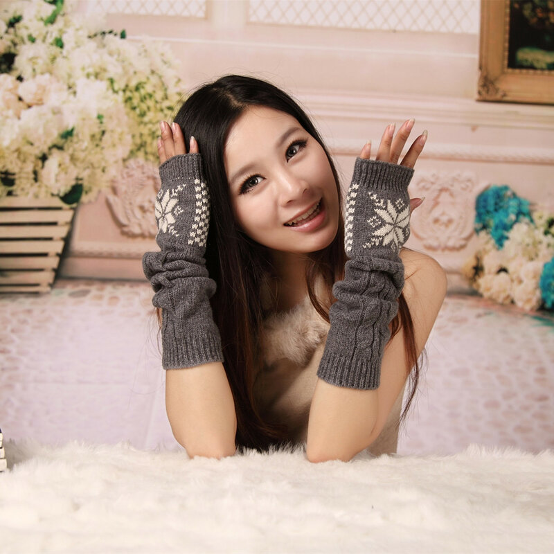 Перчатки женские вязаные шерстяные перчатки до половины пальцев Осень-Зима теплые женские перчатки без пальцев со снежинками и длинными ру...