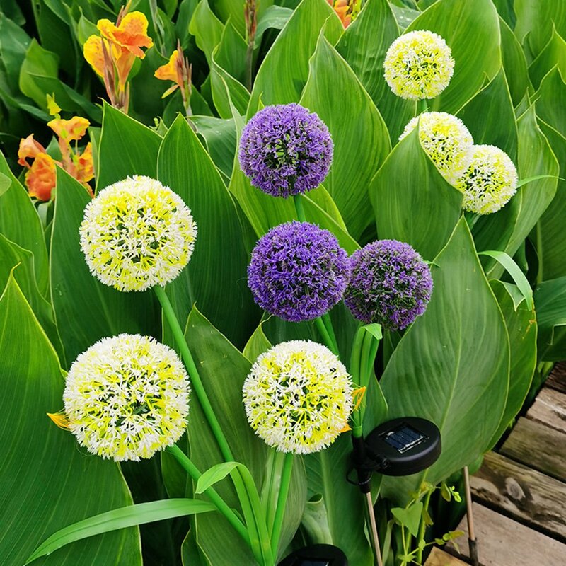 タンポポの花の形をした防水ソーラーランプ,屋外照明,装飾ライト,庭や芝生に最適です。