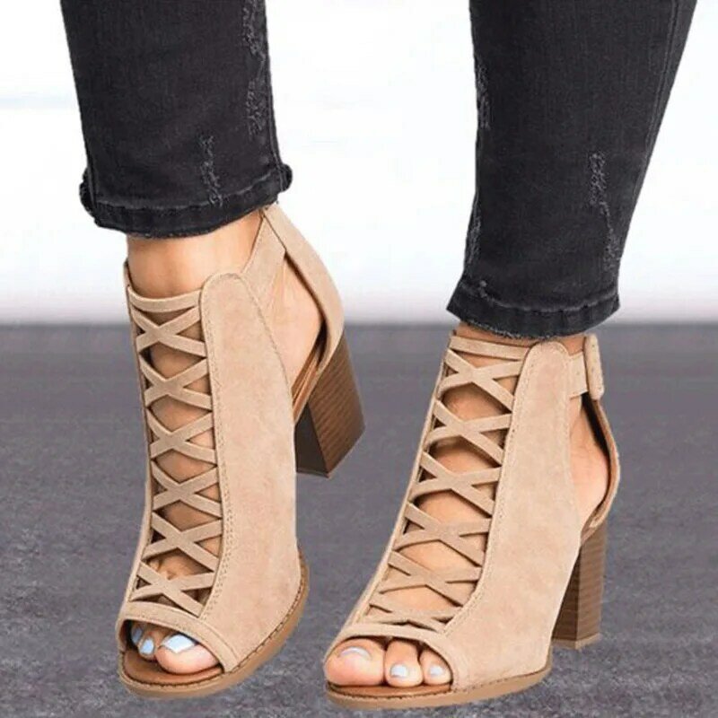 2020 Women Square Heel Sandals Peep Toe Hollow Out Chunky Gladiator Sandals With Strap Black Spring Summer Shoes HVT791