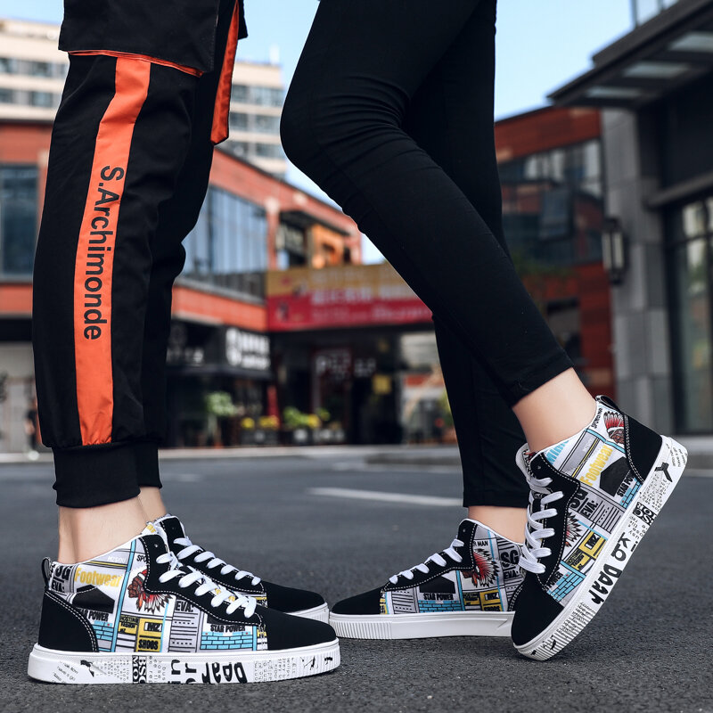 Sepatu Kasual Pasangan Grafiti Klasik Musim Semi Sneakers Modis Musim Gugur Pria Sepatu Kanvas Antilembap Ukuran Besar Sepatu Tenis Masculino