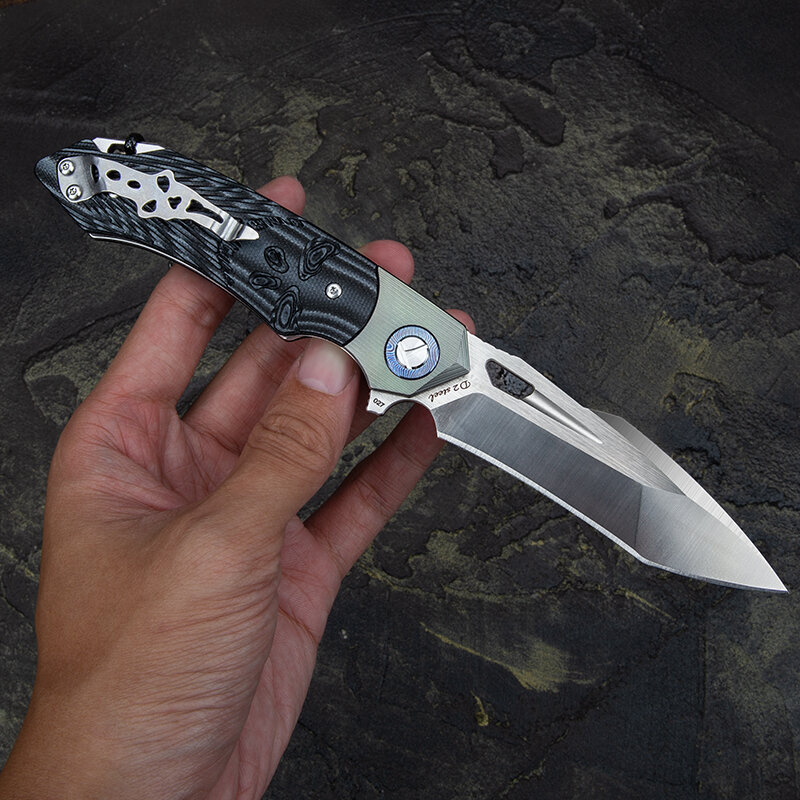 Cuchillo de bolsillo plegable con temática de Calavera, cuchillo de titanio Damasco y mango G10, EDC, Tanto para supervivencia y defensa personal al aire libre