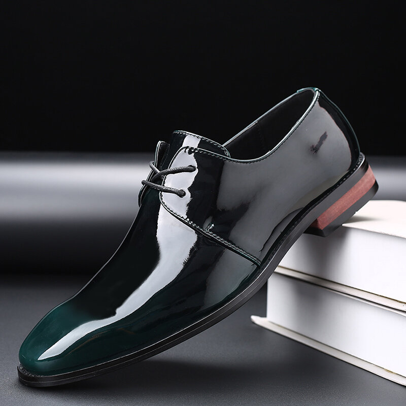 High Quality Big Size Casual Shoes Men Breathable Fashion Men Casual Shoes Hot Sale Business Pointed Casual Men Shoes Black