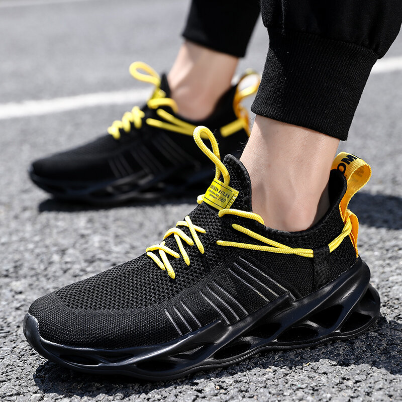 Women Sneakers Men Sports Running Shoes Fashion Male Couple Jogging Causal Shoes 2021 Flats Breathable Athletic Shoes for Men
