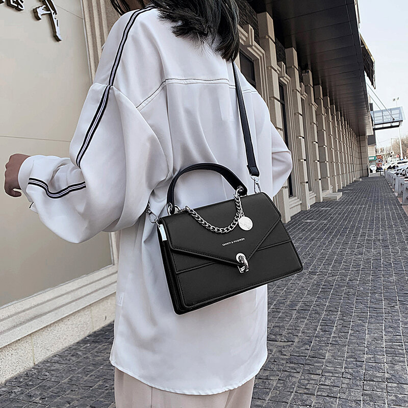 여성을위한 작은 정사각형 가방 메신저 백 2021 체인 소녀의 핸드백 캐주얼 와일드 레이디 숄더 백 크로스 바디 여성 가방 블랙