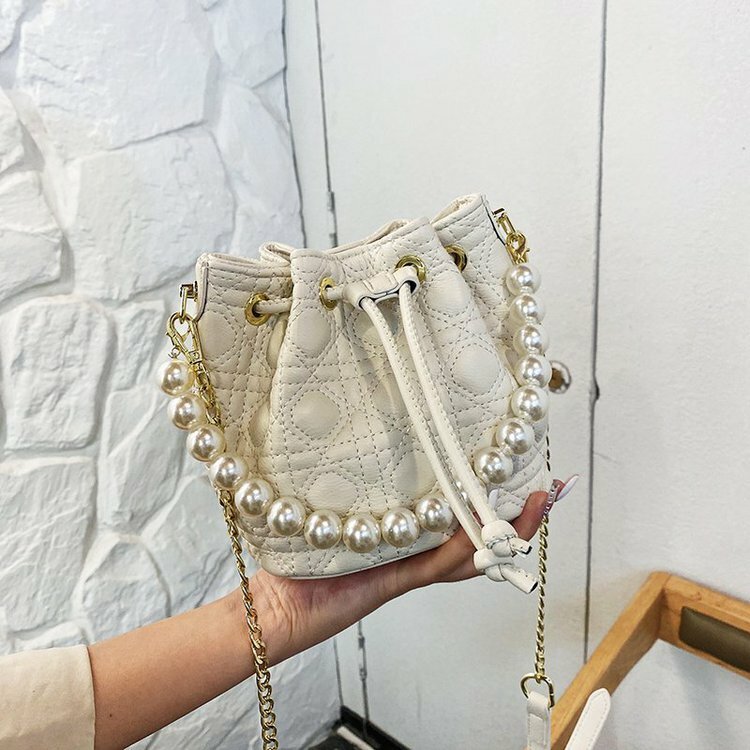 Torebki perłowe torby na ramię bagietka letnia mała torba śliczna torba boczna Crossbody torby dla kobiet Sac