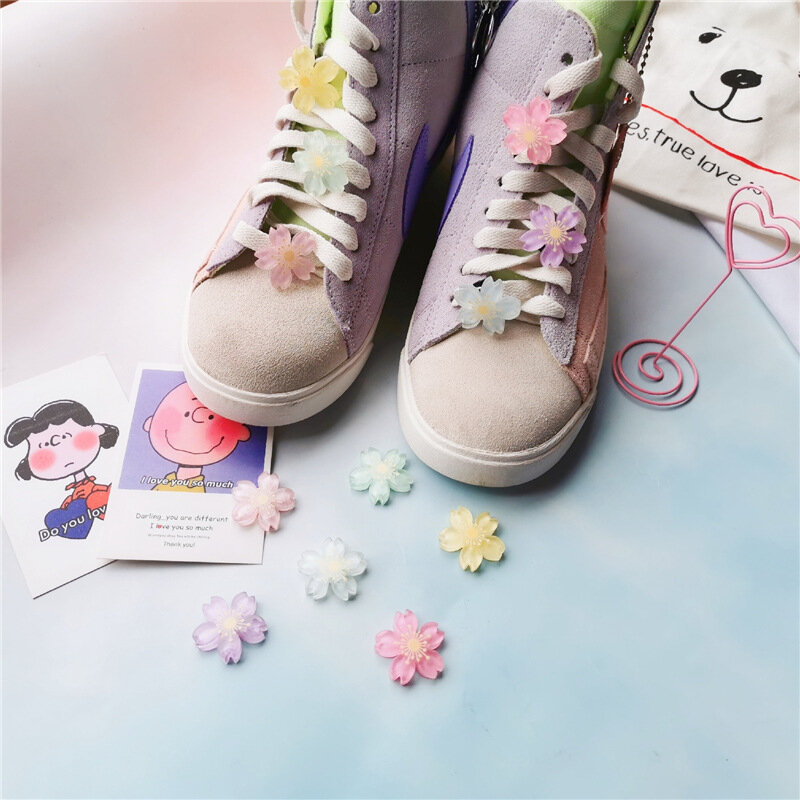 Пряжка для обуви для девочек и детей, 1 шт., обувь с цветочками, модные креативные шнурки, декоративные аксессуары для обуви