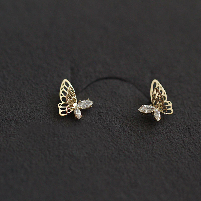 Pendientes de mariposa de circón tridimensional huecos de Japón y Corea del Sur, mini pendientes elegantes y exquisitos