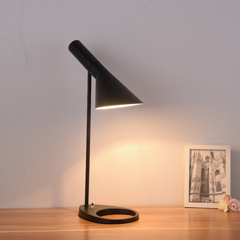 Lámpara led de pie de estilo nórdico, luz de mesa ajustable, color blanco y negro, para decoración del hogar, sala de estar, dormitorio, escalera y esquina