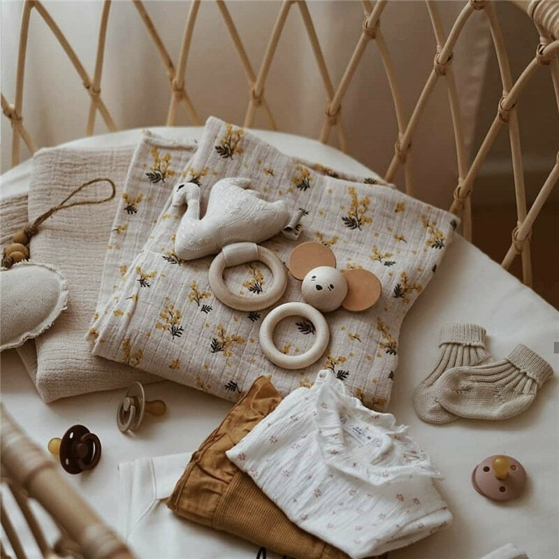 Mantas de algodón para bebé de 120x120cm G & F, suave patrón de flores, Estilo Vintage, envoltura de alimentación, paño para eructar, bufanda, artículos para bebé