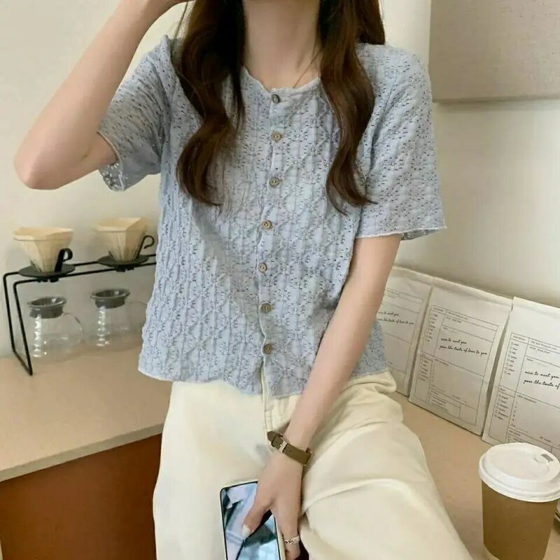 Verão jacquard oco camisas femininas coreano design manga curta botão acima blusa moda crewneck cropped topos feminino