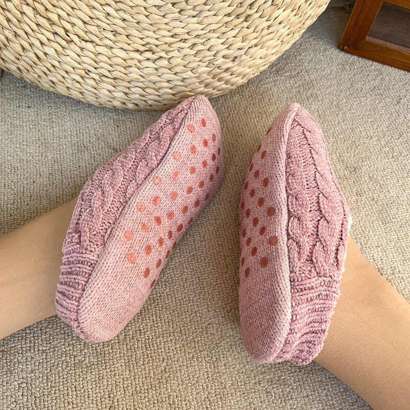Sandal Sepatu Wanita Musim Dingin Lembut Contton Hangat Sol Pegangan Non-selip Dalam Ruangan Rumah Berbulu Sepatu Wanita Sandal Rumah Berbulu Baru