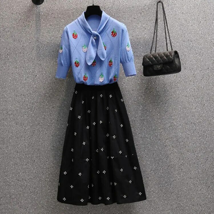 Traje de mujer elegante de bordado de fresa Top y falda a media pierna de cintura alta, conjunto de dos piezas de señora de la Oficina de talla grande de verano 2021
