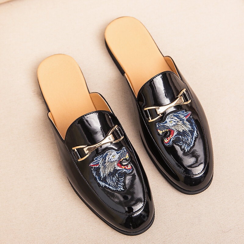 2019 nowe letnie klapki męskie rozmiar 38-44 mężczyźni buty luksusowe marki mężczyźni projektant trampki dla mężczyzn pół przeciągnij mokasyny mężczyzn