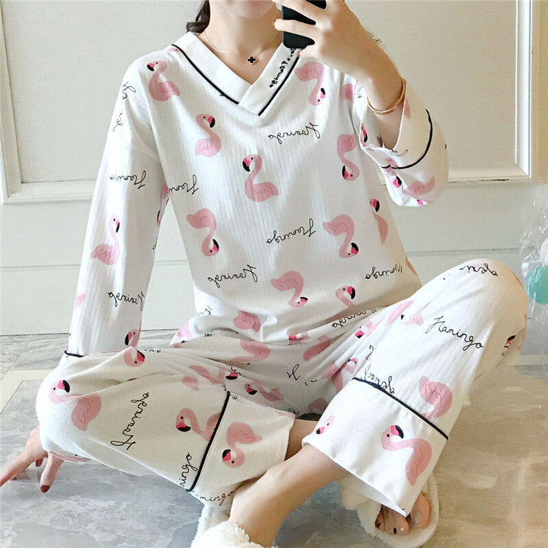 Conjunto de Pijamas para mujer de primavera 2019, 2 unidades por lote, pijama de manga larga de algodón con cuello de pico, pijama informal bordado para el hogar