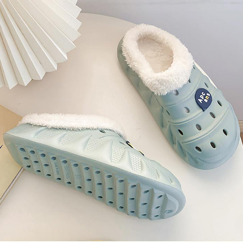 Zuecos de EVA para hombre y mujer, sandalias cálidas de felpa de algodón, zapatillas antideslizantes con recortes, calzado de moda, chanclas, pantuflas de invierno