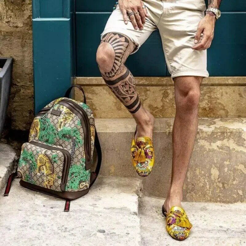 Los hombres de la primavera de 2021 y novedad de verano de moda-Encuentro de fondo plano perezoso zapatos de tendencia de moda Retro clásico sandalias casuales YX138