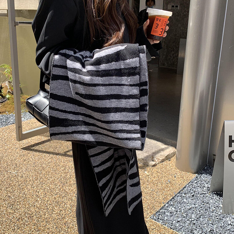 2021 outono e inverno novo designer de moda xadrez lenço de lã coreana feminino duplo-uso quente malha lã cachecol longo xale