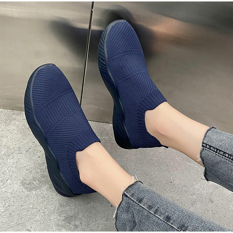Women Sneakers Slip on Knitted Solid Ladies Vulcanized Shoes Fashion Leisure Mesh Breathable Non-slip Female Footwear Large Size