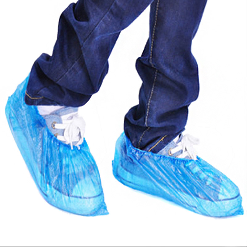 100 pçs tampas de sapato descartáveis de plástico de limpeza overshoes ao ar livre dia chuvoso tapete de limpeza sapato capa à prova dwaterproof água tampas de sapato
