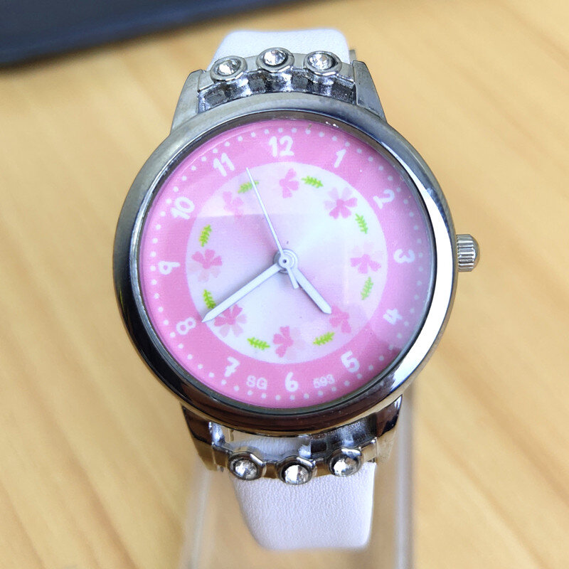 รูปแบบดอกไม้ที่สวยงามนาฬิกาควอตซ์สำหรับหญิงสุภาพสตรีหนังนาฬิกาผู้หญิงวันเกิดนาฬิกาของ...