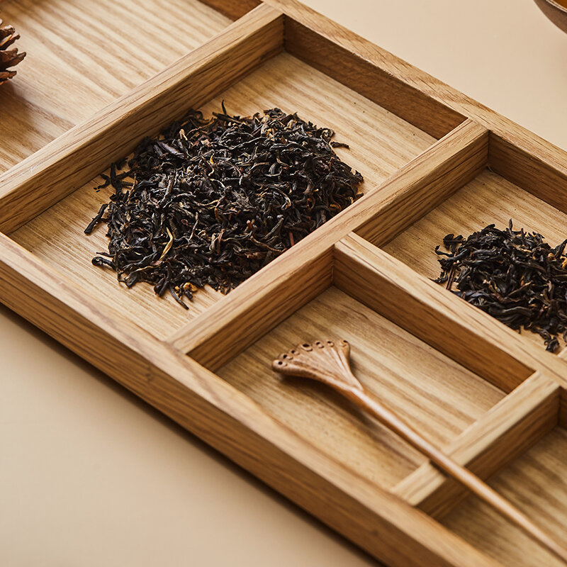 Tè foglia nera cinese di alta qualità Dian Hun in sacchetti di trehugol 15 pezzi 2g ciascuno. Buono 550 sfregamento. Da 2 pezzi