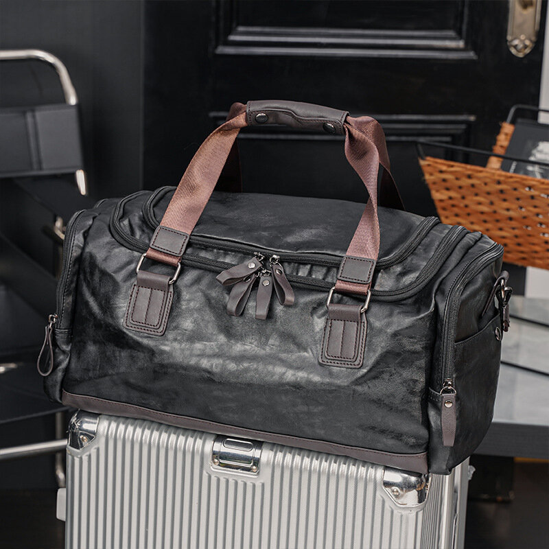 حقائب جلدية رياضية عصرية للجيم حقيبة كتف كبيرة للرجال حقيبة ساع متعددة جيب حقائب السفر والأمتعة للرجال حقيبة يد