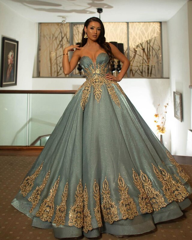 Elegant Ball Gown Prom Dresses Sweetheart Strapless   Gold Appliques Long Ruffles Women Pageant Dress Plus   Size 2022