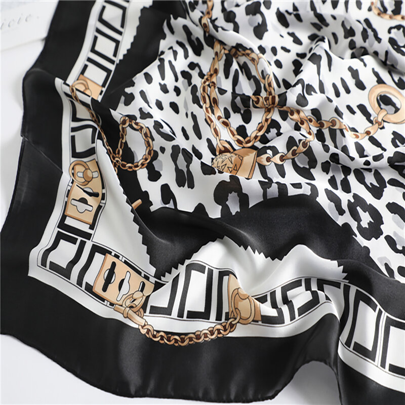 Estampado de leopardo de satén de seda hiyab de bufanda cuadrada de las mujeres Bandana diadema bolsa abrigo y chal pañoleta de señora silenciador Foulard 90*90cm