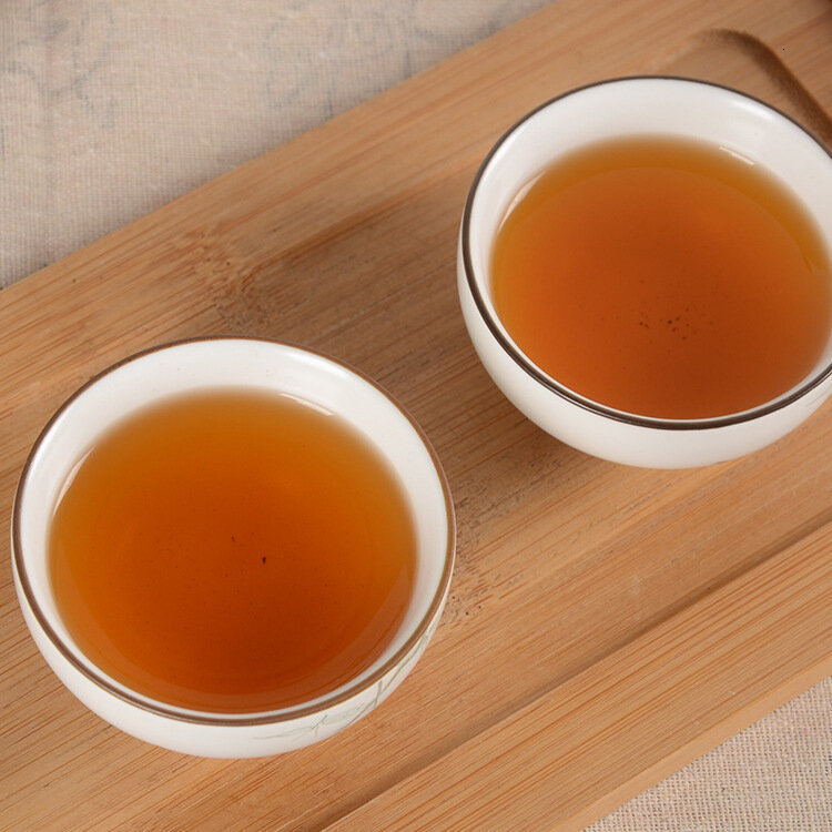 China Hohe Berg Rauch Lapsang Souchong Tee A + Chinesische Zhengshan Xiaozhong Schwarz Tee spielzeug