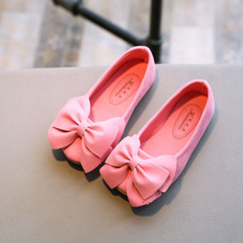 Sepatu Dansa Putri Anak-anak Fashion Baru Sepatu Pesta Gaun Anak Perempuan Sepatu Flat Kasual Single Walkers Soft Slip-On