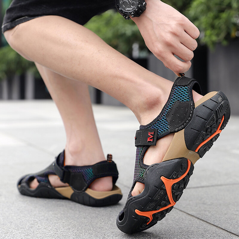 Novo verão sandálias masculinas respirável sapatos de praia qualidade sandalias hombre ao ar livre sapatos casuais roman chinelos tamanho grande 39-48