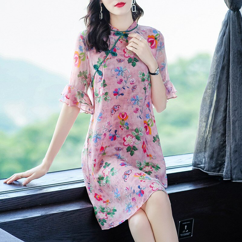 YG de las mujeres de la marca 2021 vestido de primavera y verano con cuello alto nueva bobina y botón vestido de seda estampado con manga de loto y cheongsam