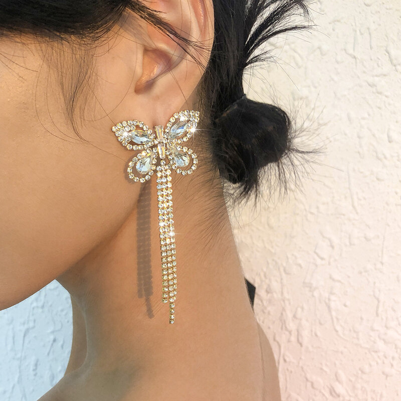 Orecchini da donna 2021 orecchini a catena con artiglio di lusso leggero orecchini a farfalla piena orecchini a nappa temperamento All-match Lady Design
