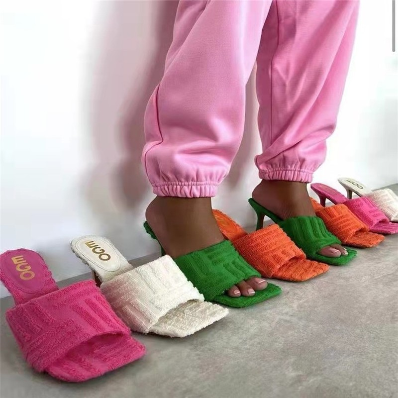 여성 여름 새로운 슬리퍼 솔리드 컬러 스퀘어 발가락 스틸 레토 캐주얼 신발 편안한 가벼운 오픈 발가락 섹시한 하이힐 2021