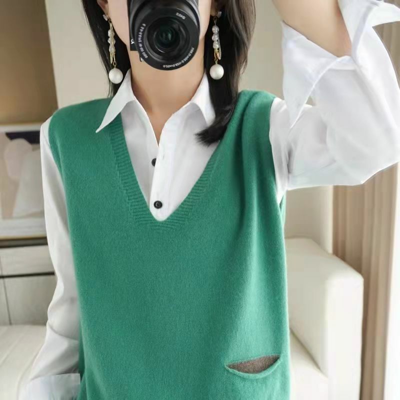 100% Pure Wool Sweater Knitted Pullover Vest Ladies Loose Vneck Fashion Allmatch Spring Autumn New Sleeveless Side Slit Waistcoa