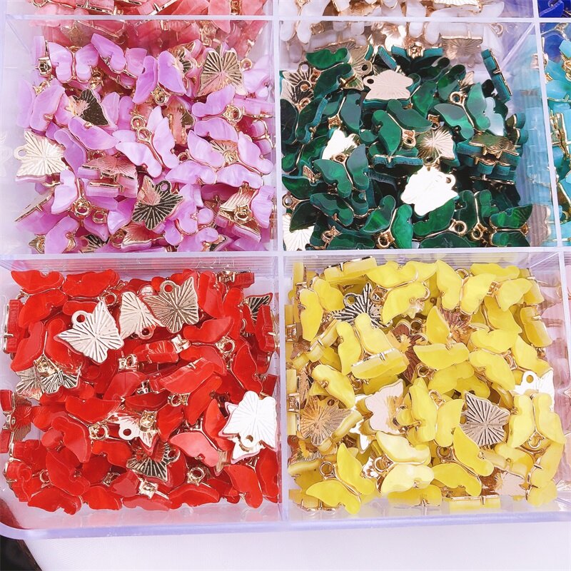 20 pçs colorido acrílico borboleta charme pingente para fazer jóias brincos animais acessórios atacado diy pulseira descobertas