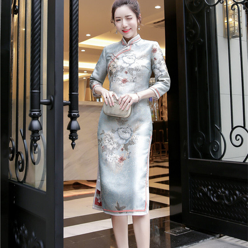 Новинка весна-лето 2021 в китайском стиле на все четыре сезона стройнящее жаккардовое платье-Ципао средней длины с вышивкой для женщин