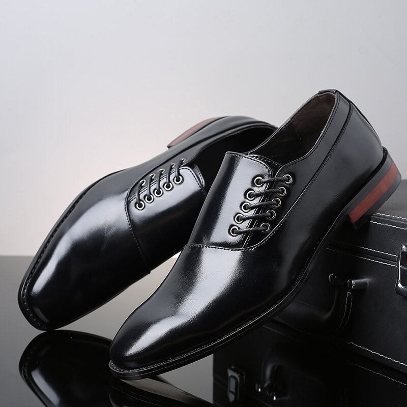 موضة ماركة كبيرة الحجم الرجال حذاء كاجوال الانزلاق على رجال الأعمال عادية أحذية من الجلد Hot البيع ربيع الخريف حذاء رجالي غير رسمي أسود