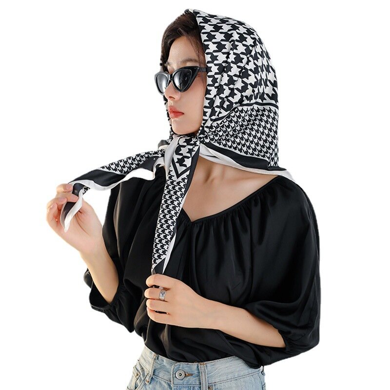 Foulards fins en soie pour femmes, écharpes d'été 90x90, protection solaire décorée, serviettes de plage, turban, 2021