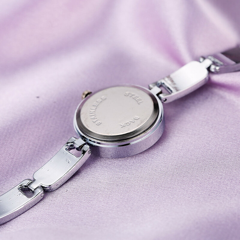 Senhoras elegantes Mulheres Relógios Temperamento Pequeno Mostrador do Relógio de Quartzo de Aço Inoxidável relógios de Pulso de Quartzo Relógio de Pulso Часы Женские