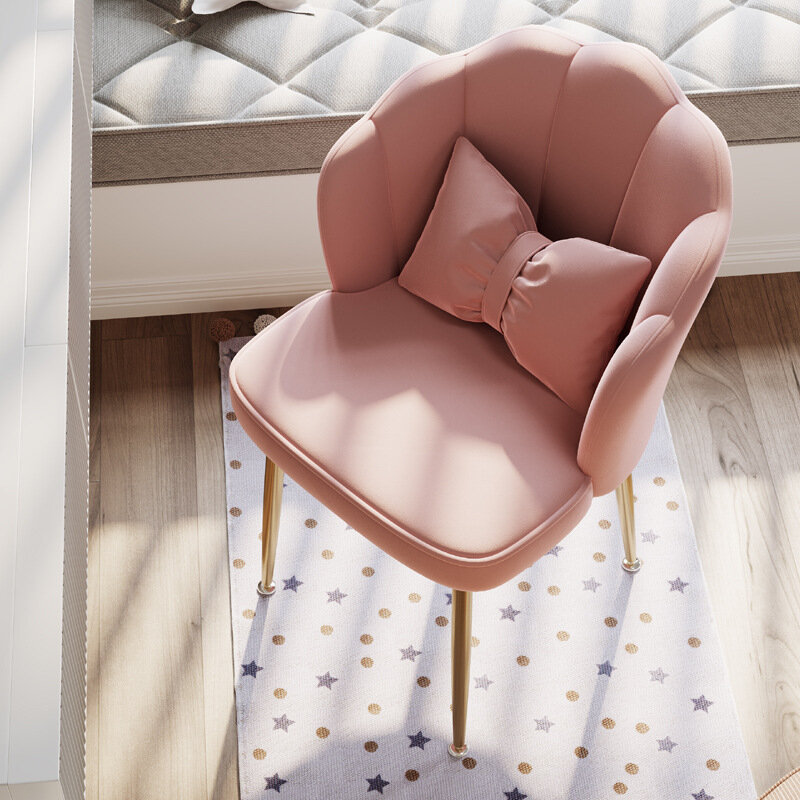 Nordic krzesło oparcie biurko w sypialni lampa domowa luksusowy stołek do paznokci makijaż toaletka krzesło do jadalni krzesła akcentujące do salonu