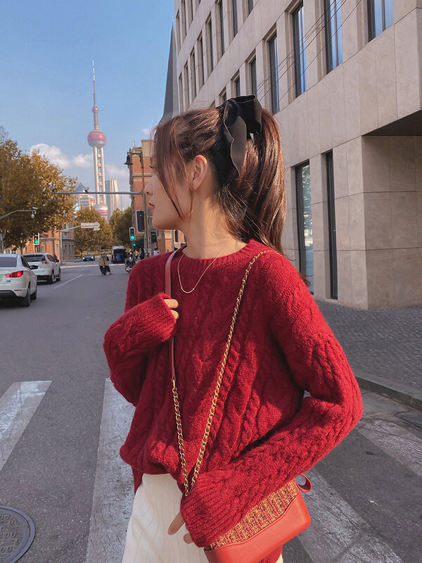 ニットセーター太い糸の短いセーター女性のゆるい秋と冬のアウターウェアプルオーバー厚く怠惰なツイストセーター
