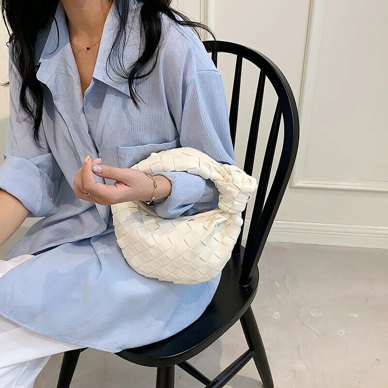 Bolso de mano tejido a mano para mujer, de diseñador, de marca de lujo, bolso bandolera de PU anudado, mini bolso informal de cuero, 2021