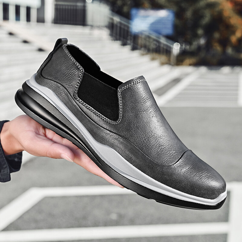 Sepatu Kasual Kulit Pria Baru 2021 Sepatu Berkendara Selip Bermerek Sepatu Jalan Lembut Luar Ruangan Sepatu Pantofel Modis Sepatu Pria
